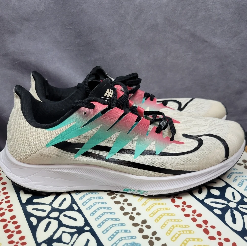 Nike 10 excellent